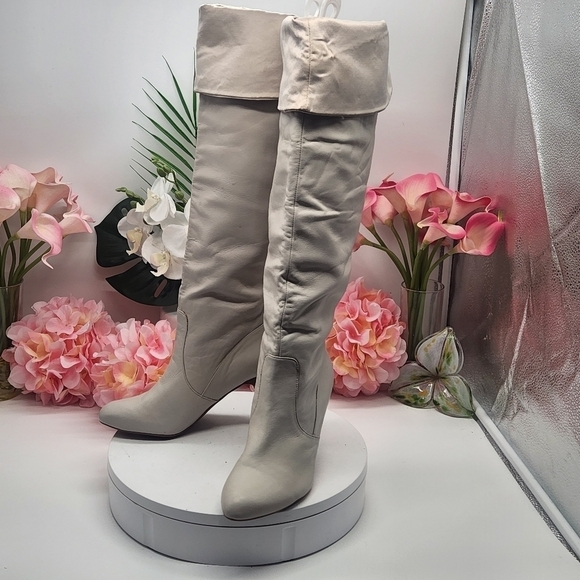 Marc Fisher MF New Cinch Knee High Leather Heeled Boots Size 6.5 - Picture 4 of 14